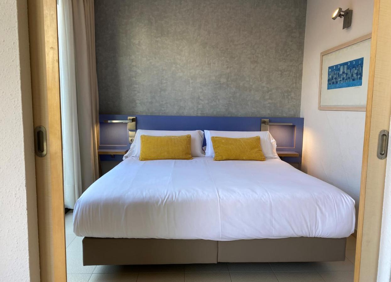 Atenea Park Suites & Apartments Vilanova i la Geltrú Dış mekan fotoğraf