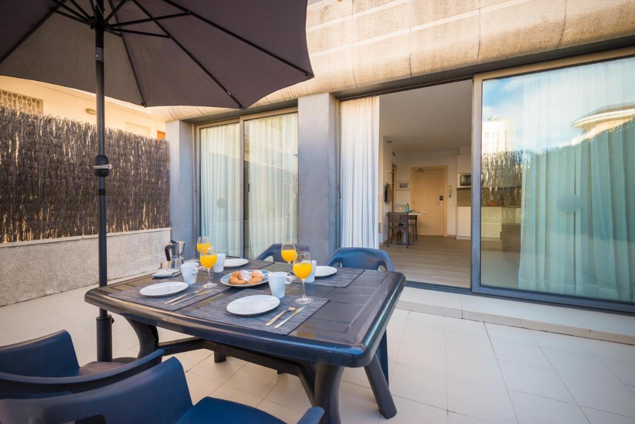 Atenea Park Suites & Apartments Vilanova i la Geltrú Dış mekan fotoğraf