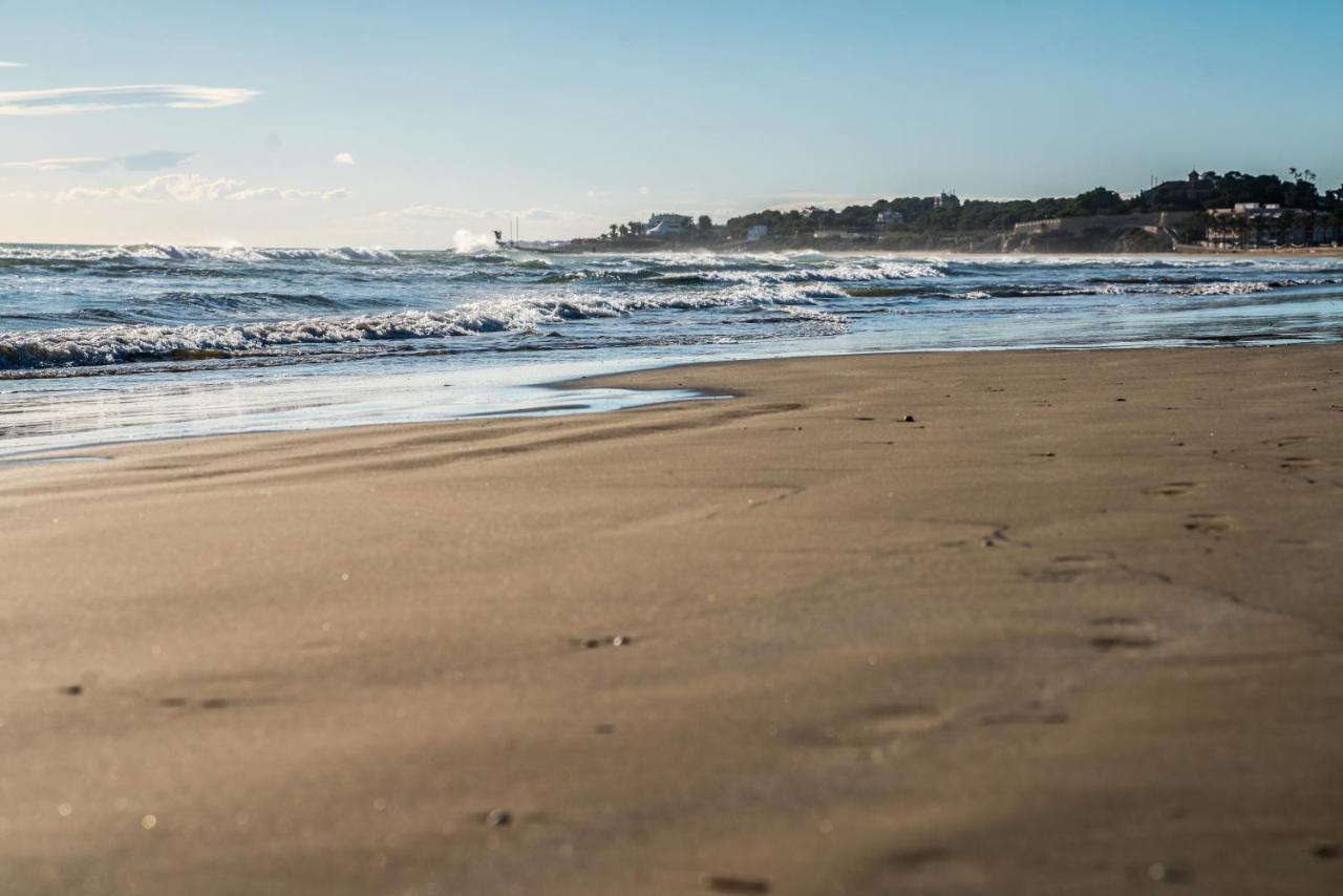 Atenea Park Suites & Apartments Vilanova i la Geltrú Dış mekan fotoğraf