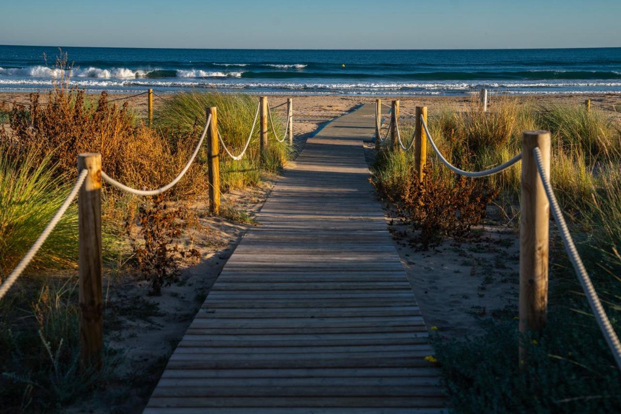 Atenea Park Suites & Apartments Vilanova i la Geltrú Dış mekan fotoğraf